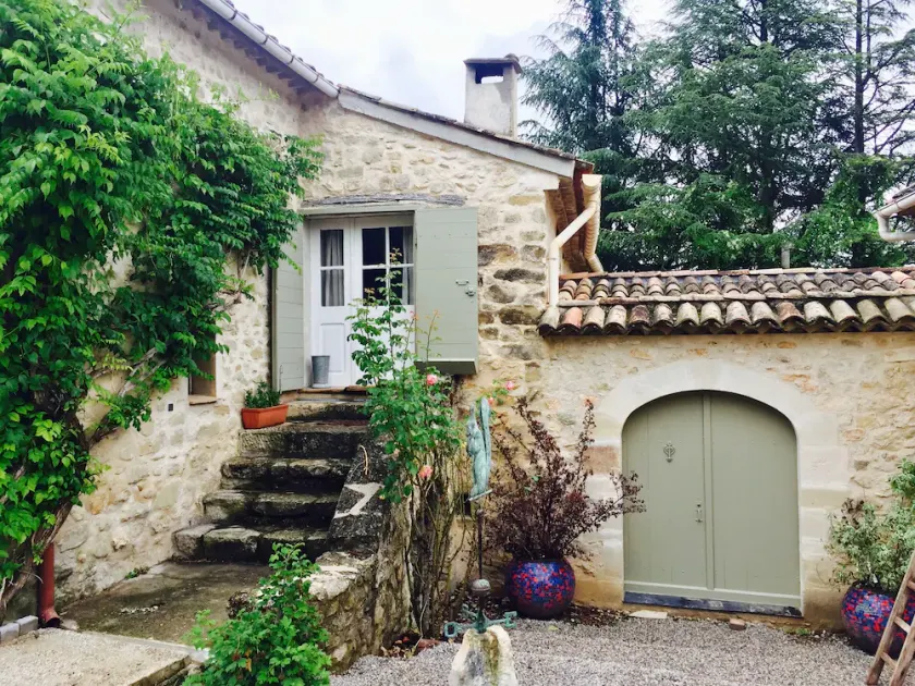 GITE COCOTTE LUBERON, NATURE AND SWIMMING POOL IN FORCALQUIER - Image 1