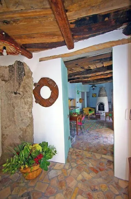 Feriehus i den charmerende gamle bydel i Belmonte Calabro med havudsigt - Image 1