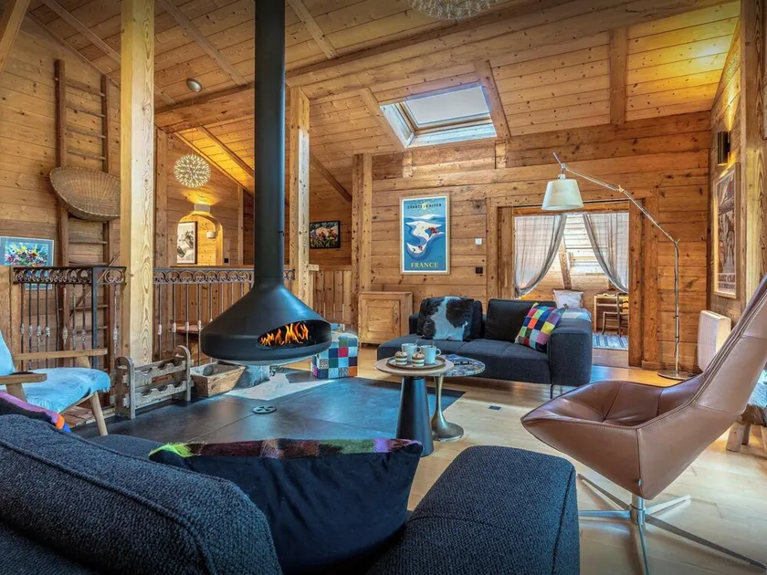 Chalet Cashmere Spirit - OVO Network - Image 1