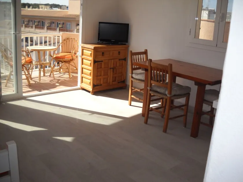 Es Pujols: Appartement lumineux à quelques pas de la plage, Wifi gratuit. - Image 1