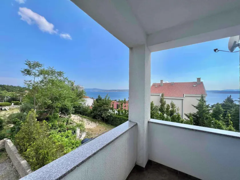 Holiday apartment with terrace and air conditioning - Image 1