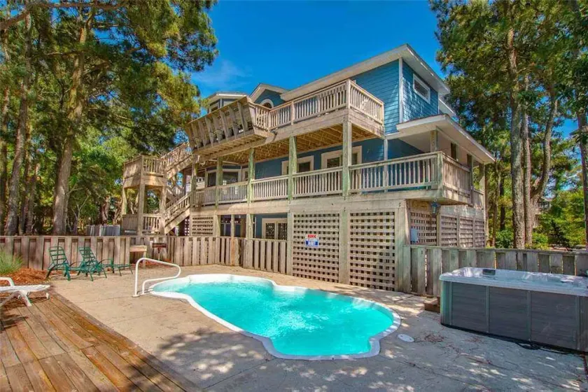 1321 - The Best of Times, 6-bed 5.5-bath soundfront, private pool, Corolla, NC - Image 1