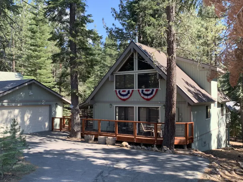 Knotty Pine Family Cabin (Tahoe Donner) - Dogs Welcome!!! - Image 1