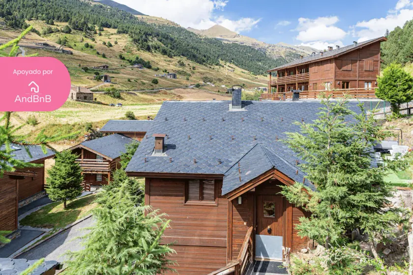𓃹 By Grandvalira: 2BD Duplex & Free Parking - Image 1