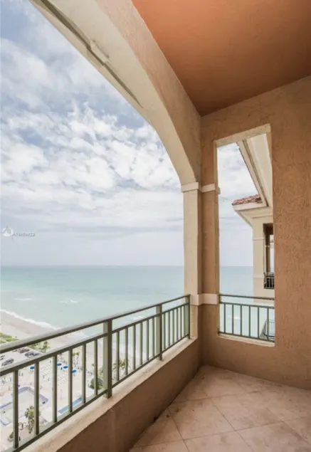 STUNNING OCEAN FRONT PENTHOUSE w/IMPRESSIVE OCEAN VIEWS from EVERY ROOM - Image 1