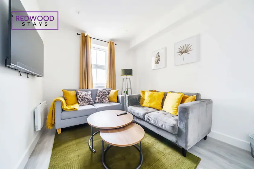 Central Apartment | Contractors & Families | WiFi - Image 1