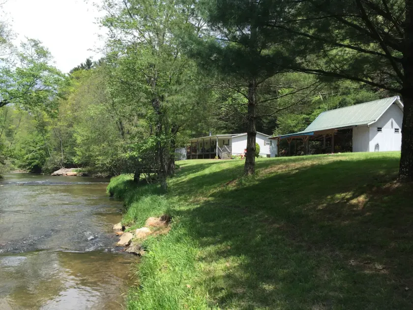 Private River Front w Pavilion, Fishing, Hiking, Private, Peaceful, Magical. - Image 1