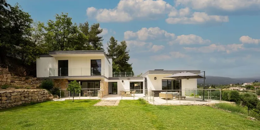Architectural jewel: Villa on the Cote d'Azur - Image 1