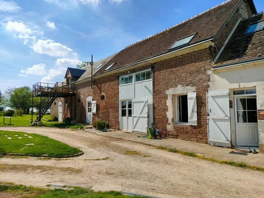 Charming cottage with pool, terrace, and garden in the Loir Valley - Image 1