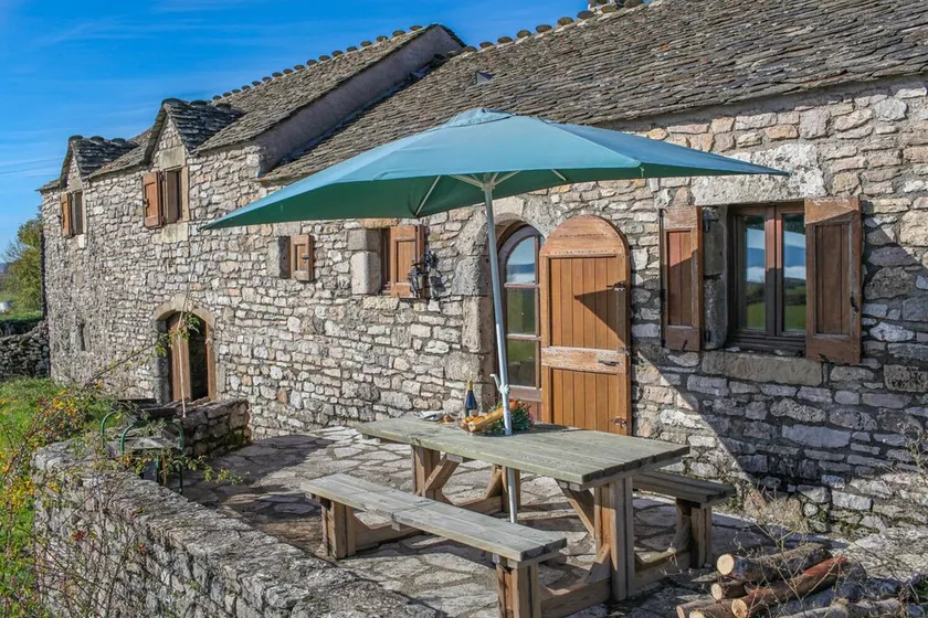 House 5 persons in Villeneuve - Image 1