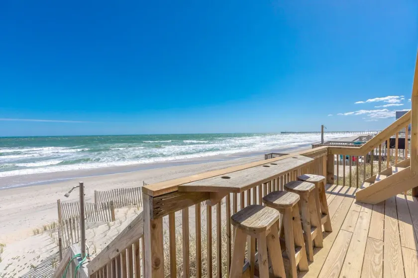 Beach Barn Lower - Lovely 3BR Lower Unit on the Oceanfront - Image 1