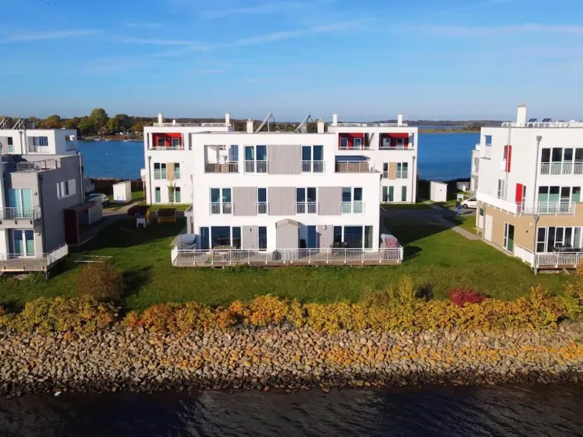 Schleivilla Lootsen Hus by Seeblick Ferien ORO, 3Etagen,8Pers,Sauna,Kamin - Image 1