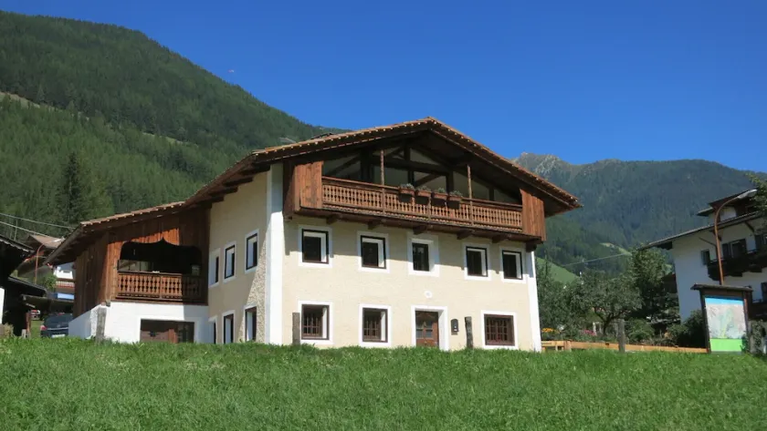 Old  Kordiler  House - Image 1