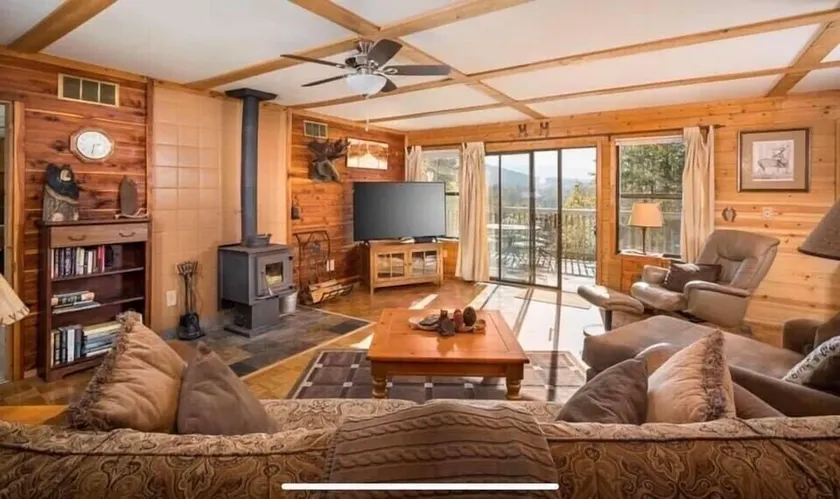Secluded Cabin w/ HOT TUB, Woodburning Stove, VIEW on PRIVATE 2 acres - Image 1