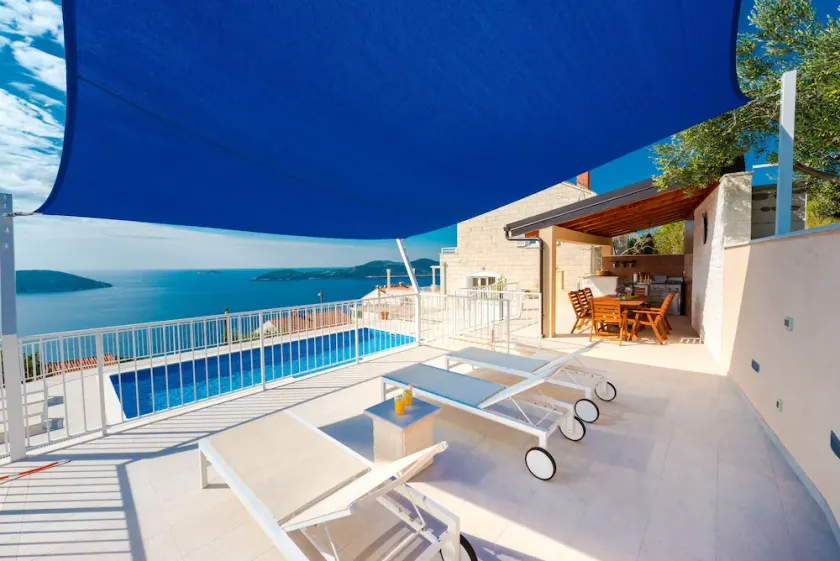 Rummeligt sommerhus Gina; 6 + 2 med pool, havudsigt og kun 12 km fra Dubrovnik - Image 1
