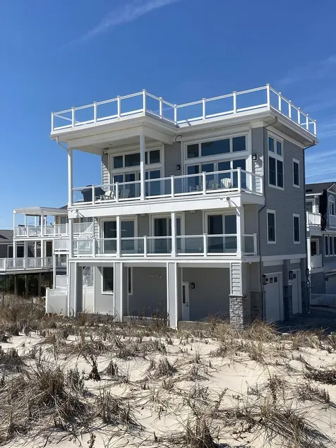 New Oceanfront in Peahala Park . Sleeps 11 . - Image 1