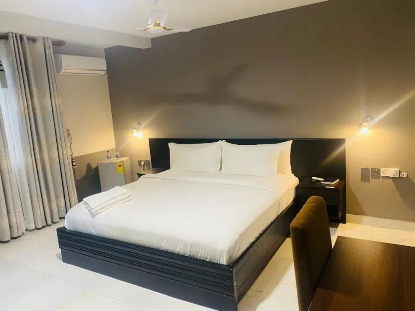 SNL Mountain View Hotel - Image 1