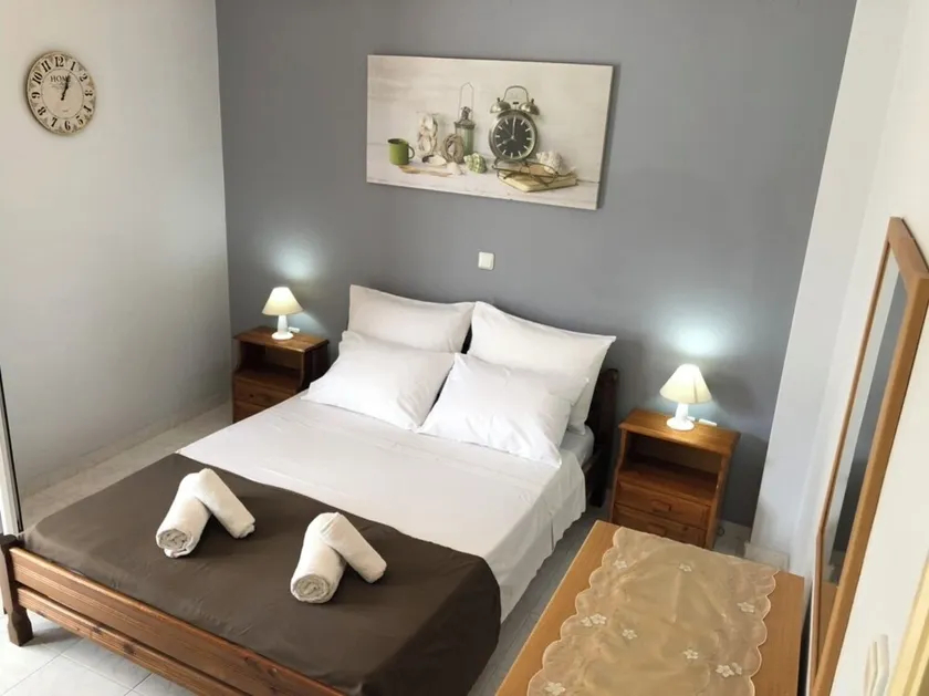 Ideal for family and friends, 2 apartments, connecting door - Image 1
