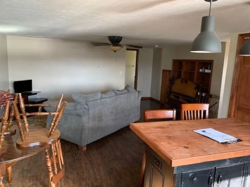 Cozy one bedroom apartment - Image 1