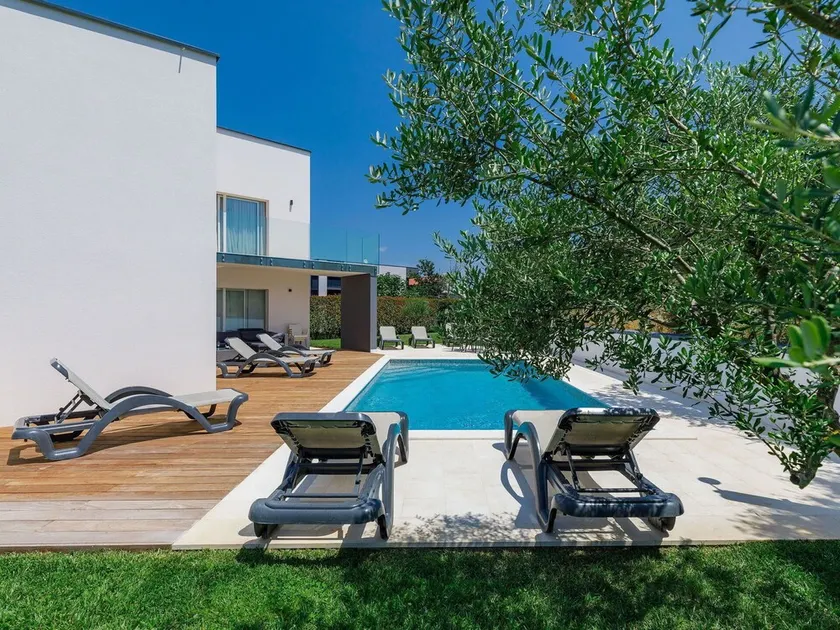 Wonderful private villa for 8 guests with private pool, A/C, WIFI, TV, terrace and pets allowed - Image 1