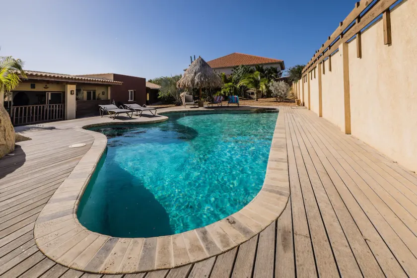 sweet chalet in paradise - Image 1