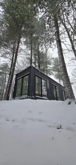 Misty River Retreat Container home! - Image 1