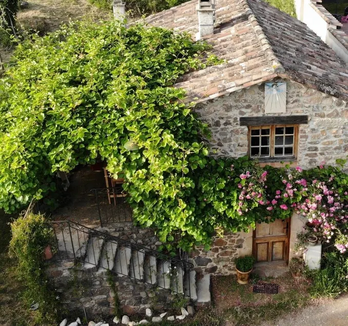 Typical Cévenol Mazet with magnificent view - Image 1