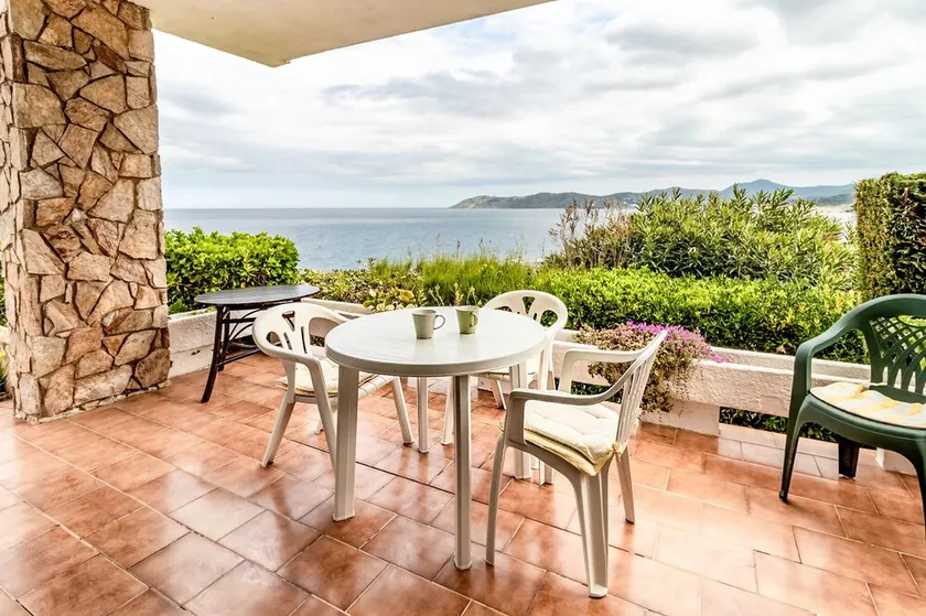 Carboneras 47 Apartamento en primera línea de mar - Image 1