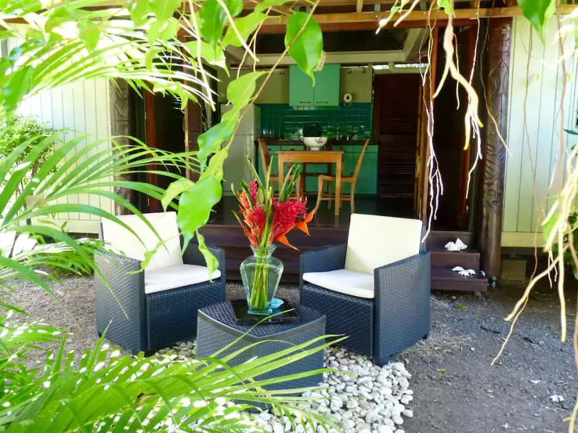 Junior Suite, garden side, 1 bedroom, kitchen, bathroom, lagoon - Image 1