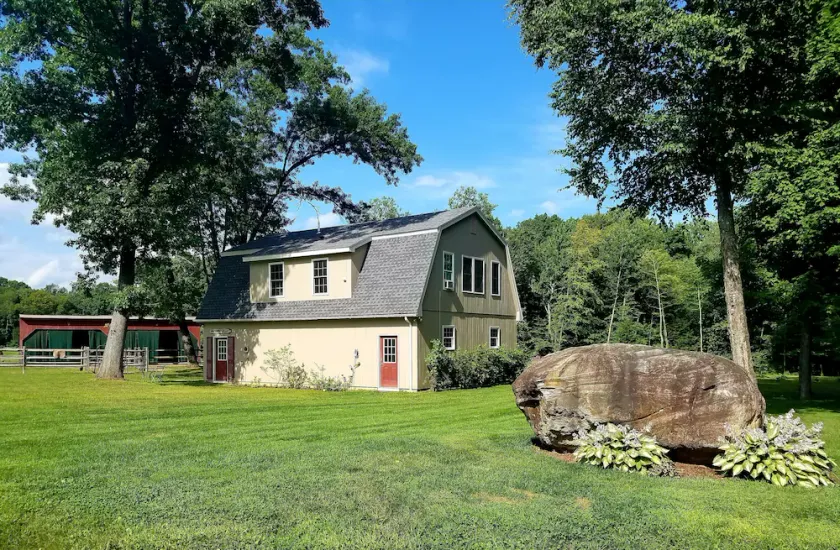 The Loft @ Lost Acres ~ A Peaceful Rural Escape on a Farm Winery! - Image 1