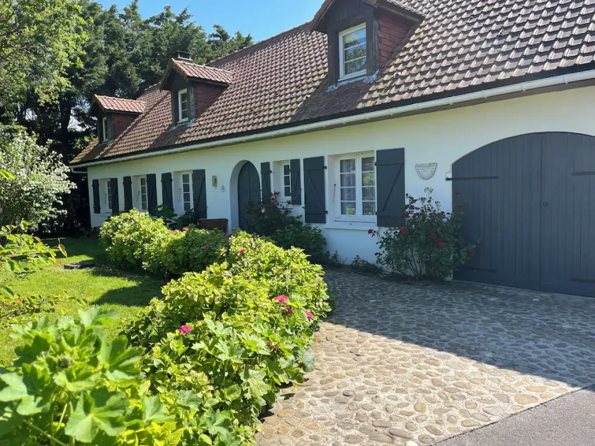 Detached villa between land and sea. Site Naturel des 2 Caps. - Image 1
