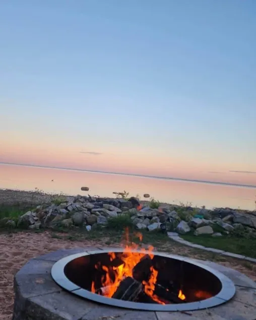 Sunny Skys Upper Peninsula Michigan Lakehouse - Image 1