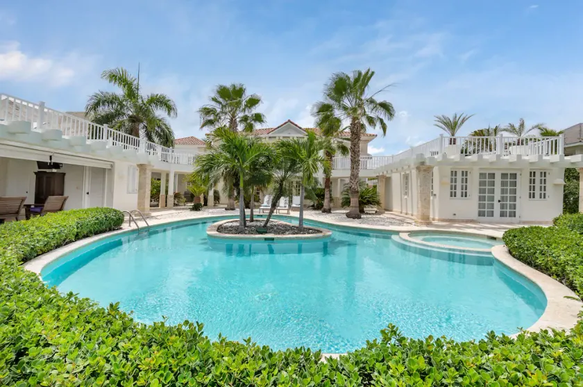 Luxury 2-level villa in Punta Cana - Image 1