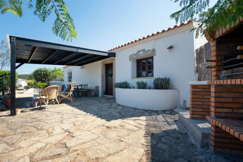Cosy Farmhouse Quinta da Eira 140 years old - Image 1