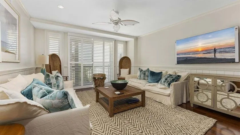 Residence 306 at The Grand - Image 1