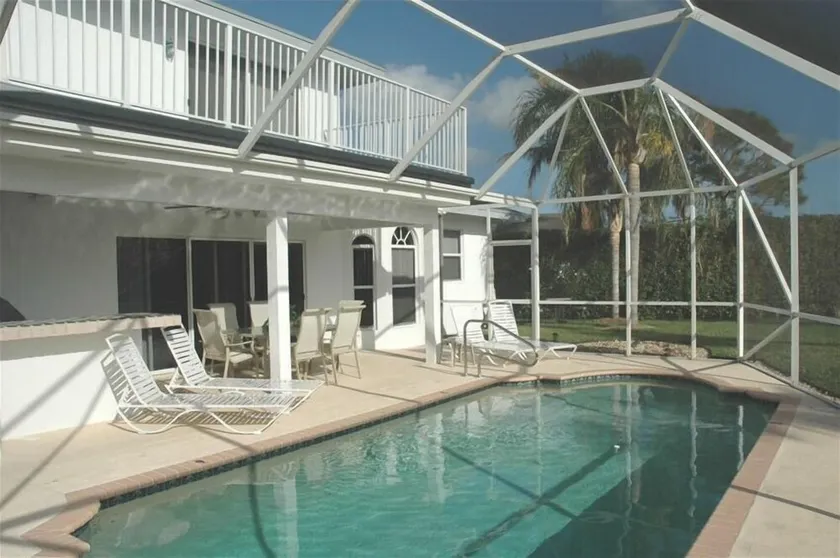 4 BR/3 BA Villa, Private Pool - Near Chabad - Image 1