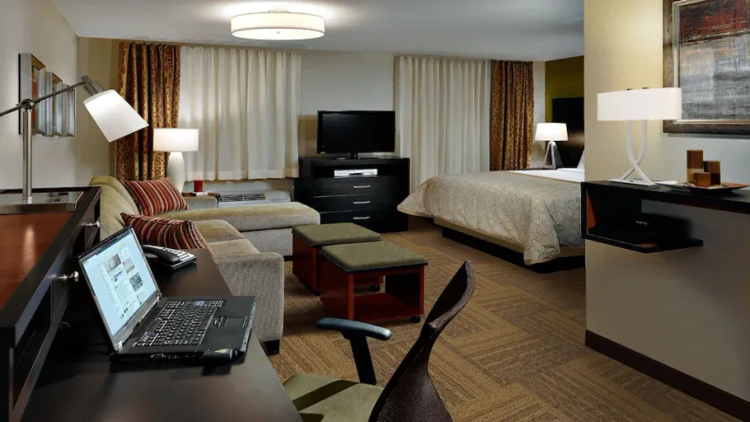 Studio Suite | Indoor Pool, Hot Tub, Free Wi-Fi - Image 1