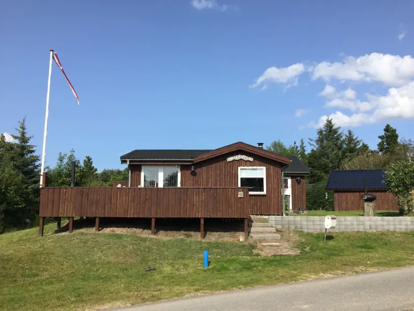 Pinen, Glyngøre. Dejligt sommerhus med flot udsigt over Limfjorden. - Image 1