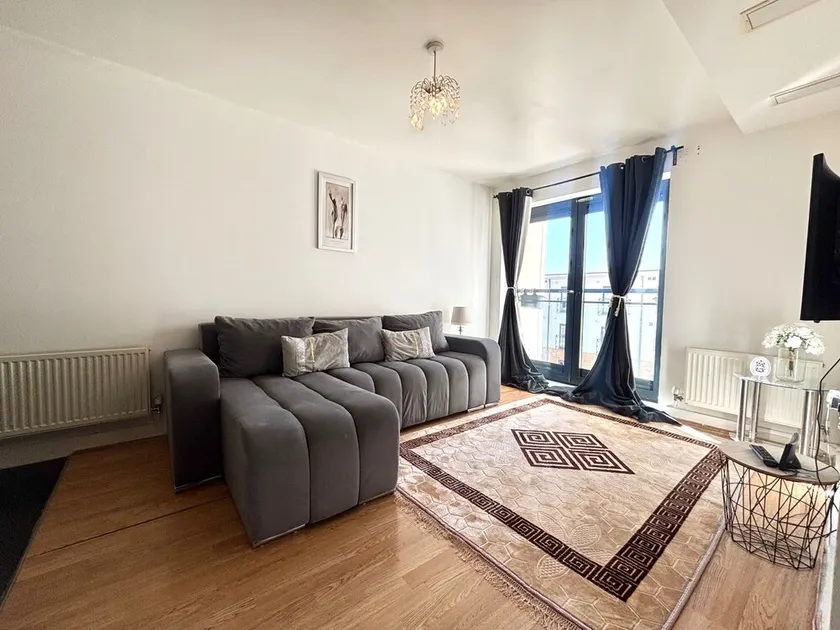 1 Bed Flat - Sleeps 4 - Pets - Parking - Wifi - Image 1