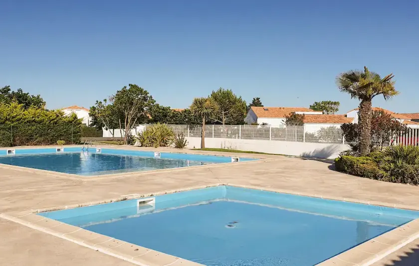 Stunning Home In La Faute Sur Mer - Image 1