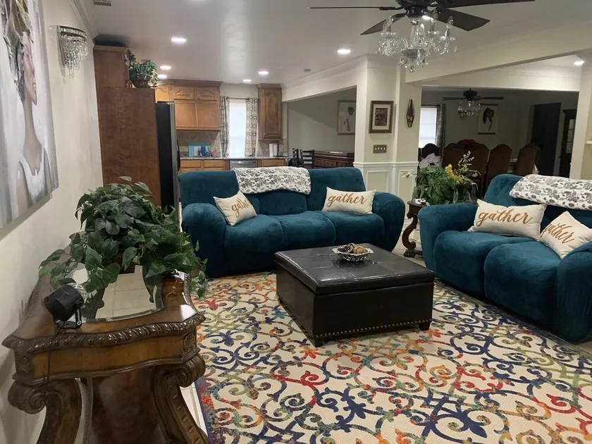 Spacious 1,900sf 2bedroom 6bed apartment,family gathering nurses singles couples - Image 1