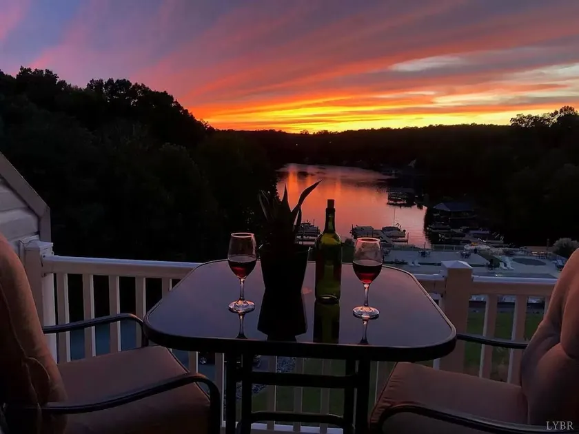 Waterfront Condo at Stripers Landing, Smith Mountain Lake, Virginia - Image 1