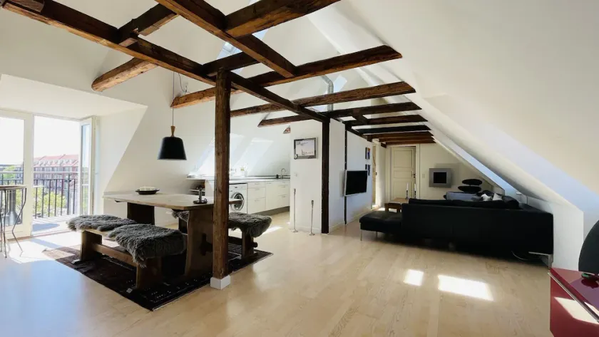 City Apartment in Copenhagen with 2 bedrooms sleeps 5 - Image 1