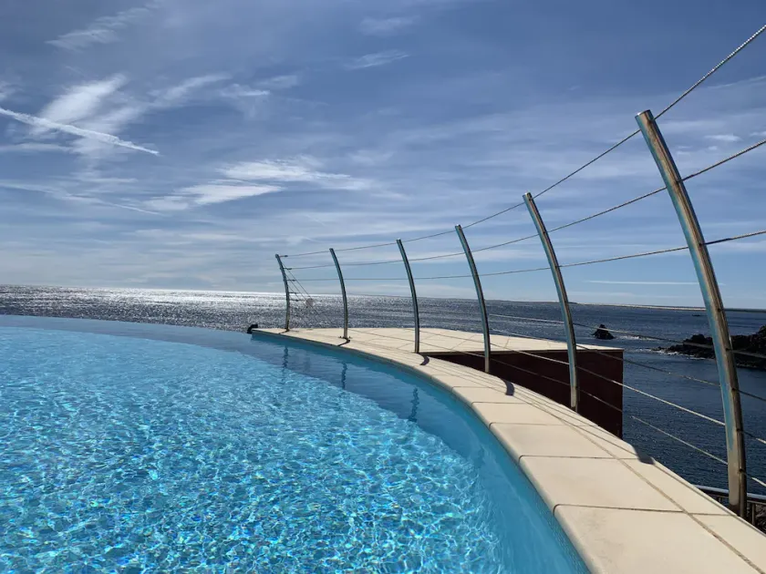 A little corner of paradise on the Esterel, waterfront, sea view, heated pool - Image 1