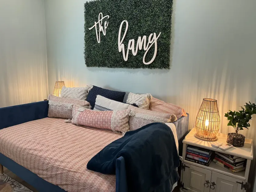Stay at the Hang- a 70's Inspired Suite in Nashville! - Image 1