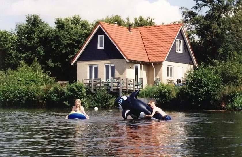 Stort hus med skog och sjö - Image 1