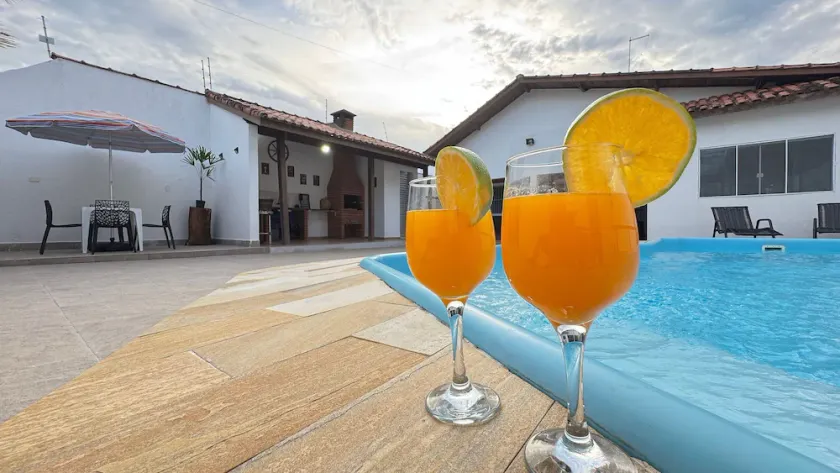 Casa terrea perfeita 100 m da praia do Arpoador, com piscina, aquecida churrasqueira, ar condicionado e 4 quartos - Image 1