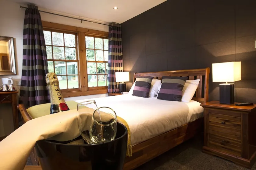 North Kessock Hotel - Image 1