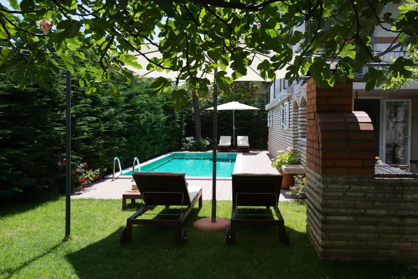 Villa Premantura, großer Pool, Meerblick 200 m vom Meer entf, Naturpark Kamenjak - Image 1