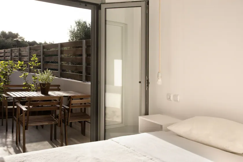 Axos Apartments - Image 1